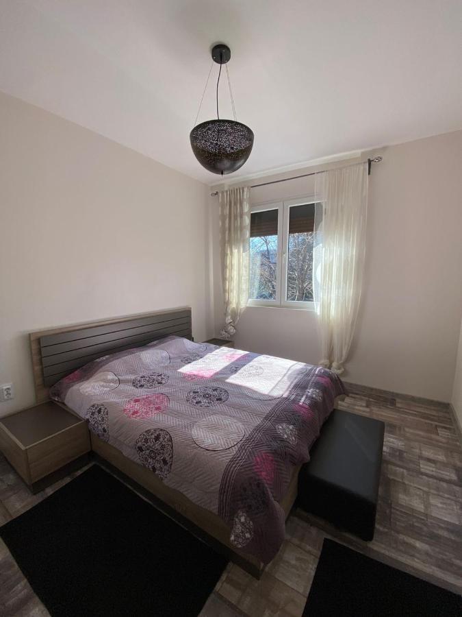 Апартаменти Apartmani Vila *