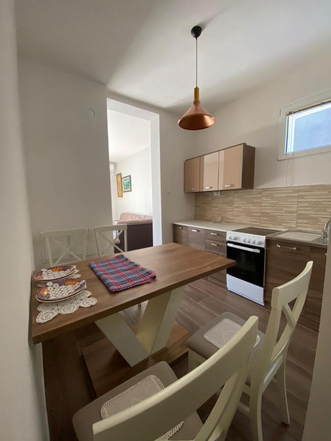Apartmani Vila Апартаменти Цетинє